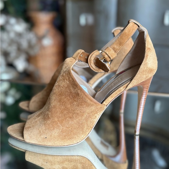 BURBERRY cognac suede peep toe ankle strap heels leather suede